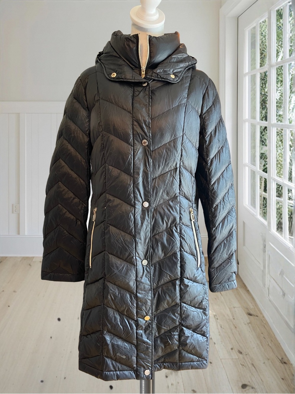 NWOT CALVIN KLEIN Women's M Black Down Chevron Long Puffer Coat No Pack Bag - Picture 5 of 17